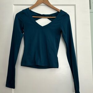Athleta Shanti Twist Top